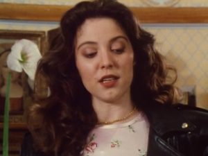 Hetty Wainthropp Investigates screencap of the character Gianetta showing off her hair